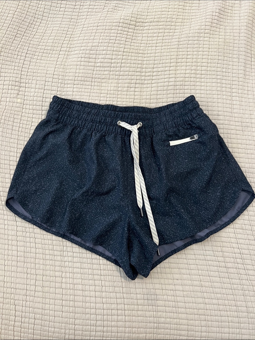 Vuori 2.5 Navy Athletic Drawstring Shorts with Zip Pocket Medium
